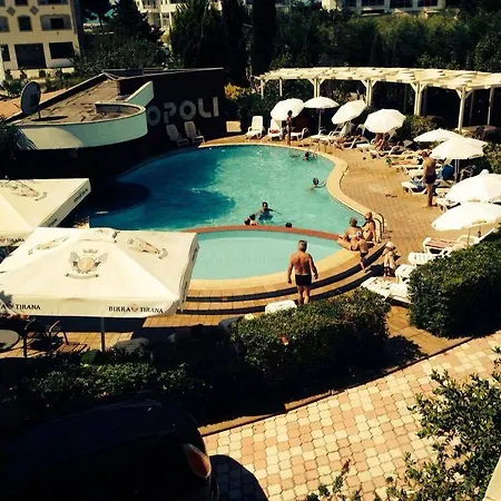 Akropoli Kryemëdhej