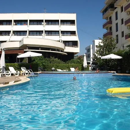 Akropoli 3* Kryemëdhej