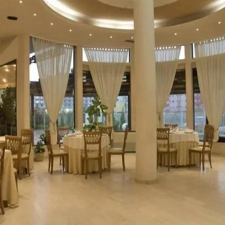 Hotel Akropoli Kryemëdhej