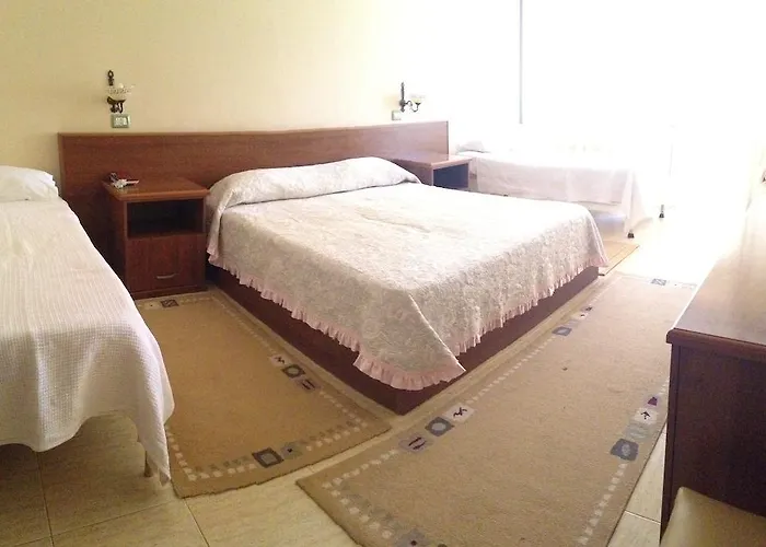 Akropoli Hotel Kryemëdhej